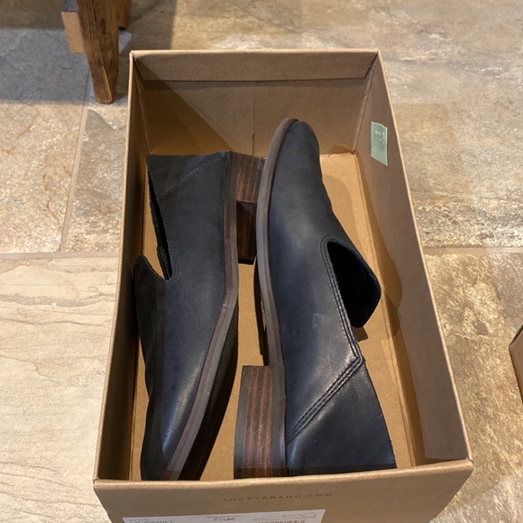Lucky Brand Cahill Loafers - Picture 9 of 14